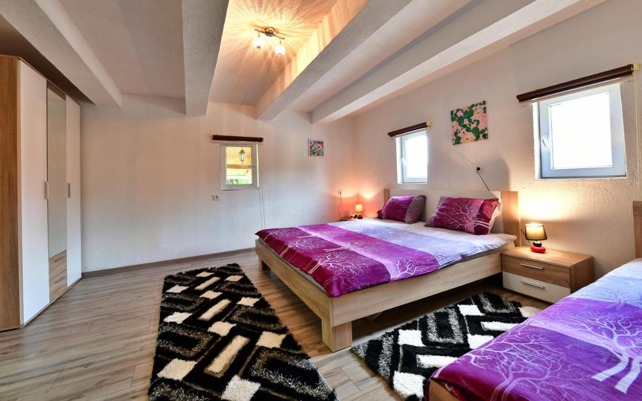 House Luna Rakovica Exteriör bild